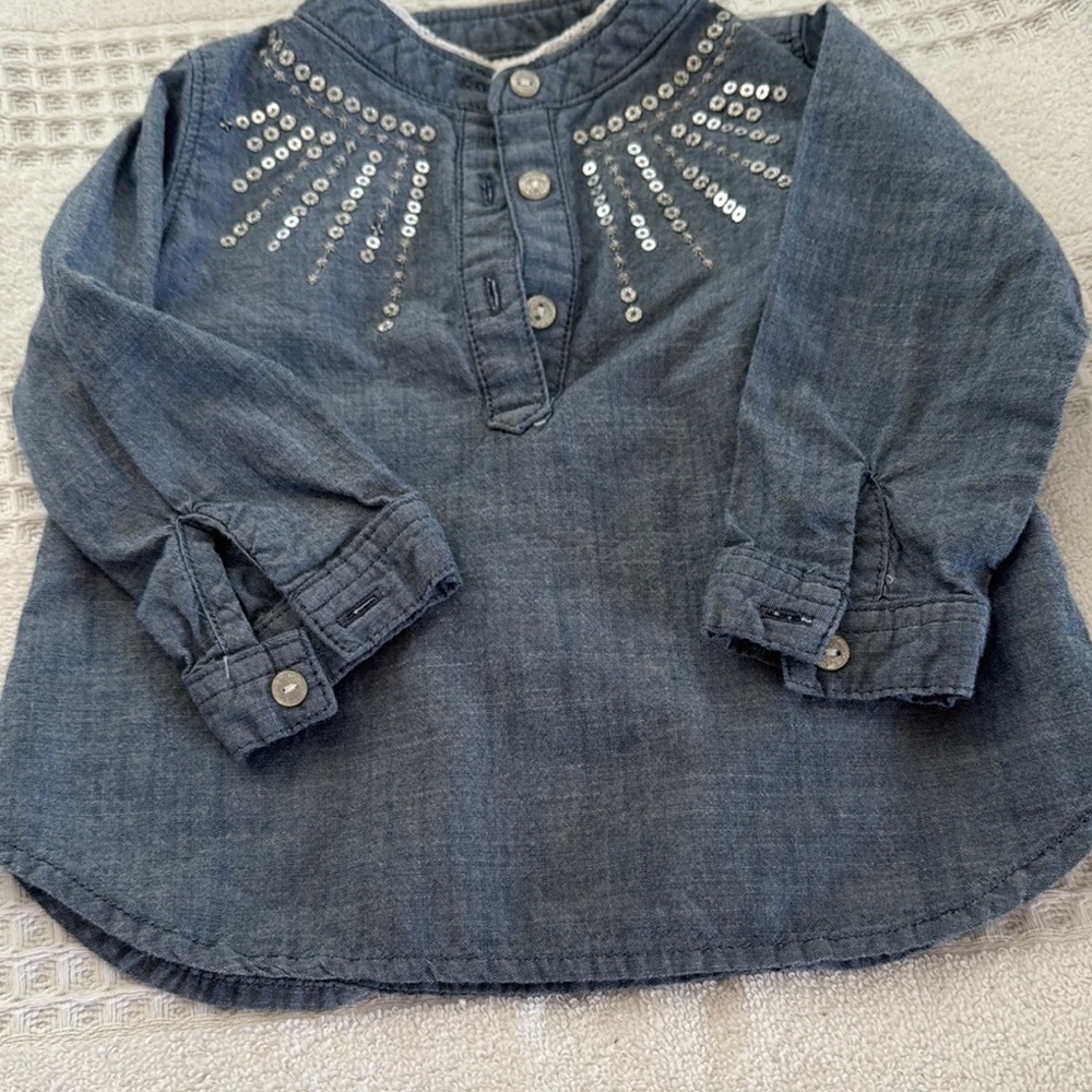 OshKosh B'gosh Blue Denim Top with Silver Accents size 12M - Picture 3 of 5